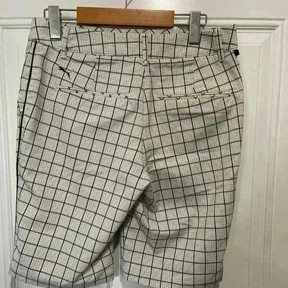 Women’s Puma gold short checkered pattern size 6 unworn - Picture 2 of 6